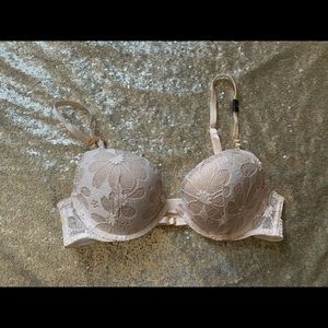SOLD NWT Victoria Secret Push Up Bra